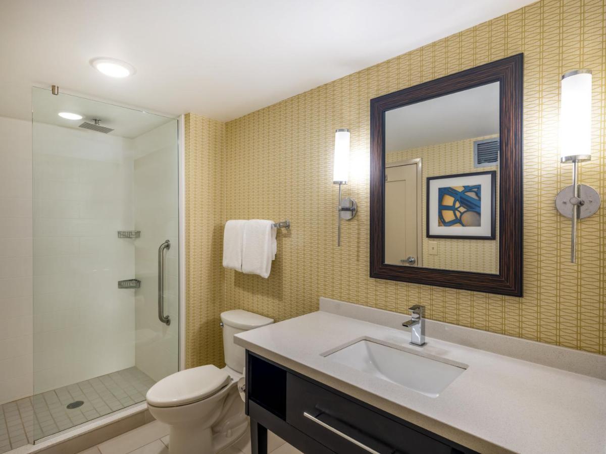 Holiday Inn Greensboro Coliseum By Ihg Exteriér fotografie