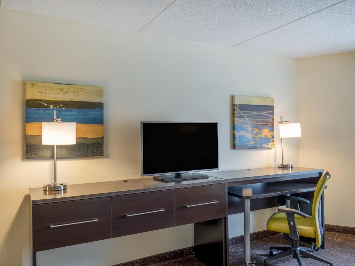 Holiday Inn Greensboro Coliseum By Ihg Exteriér fotografie