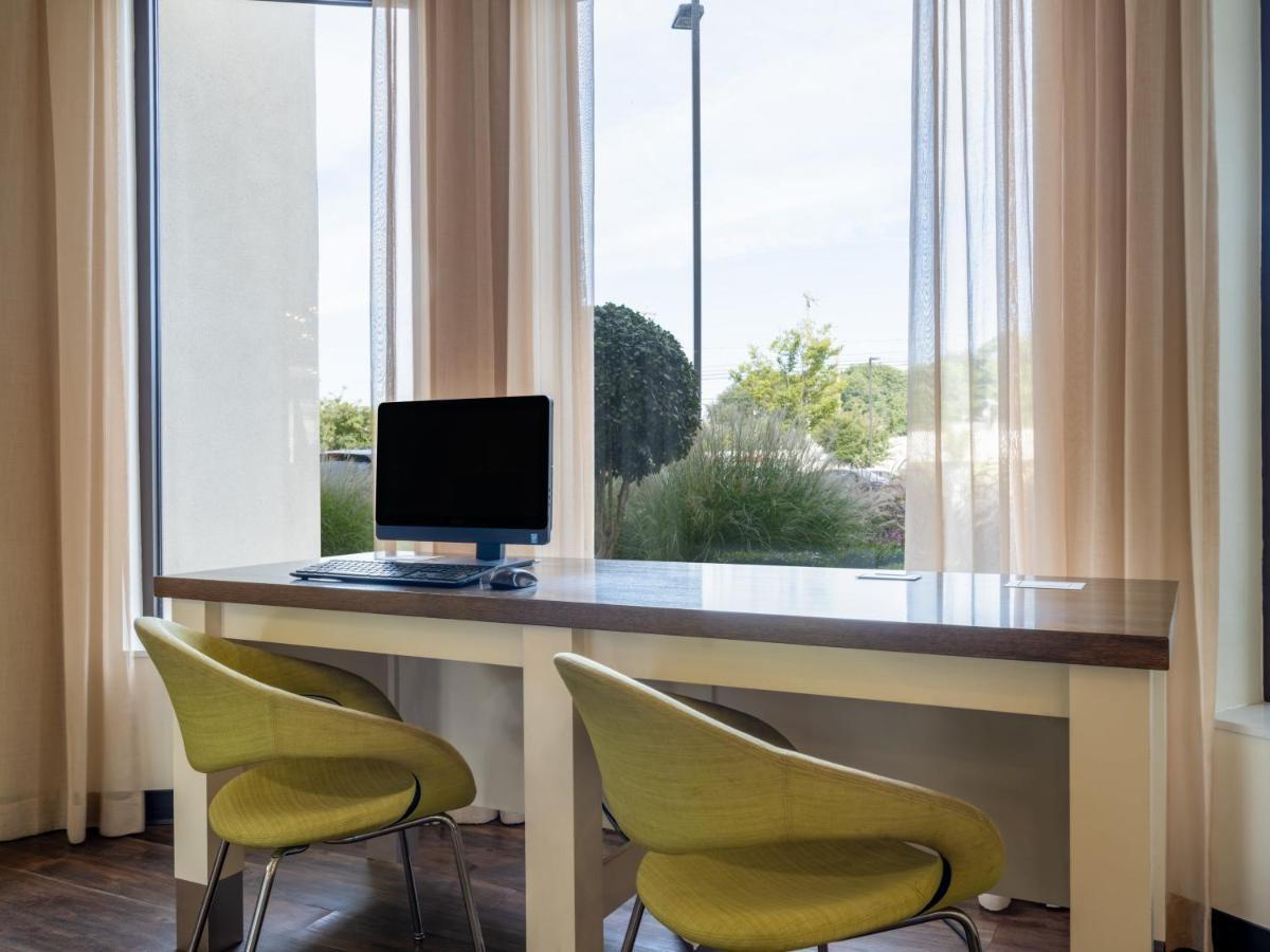 Holiday Inn Greensboro Coliseum By Ihg Exteriér fotografie